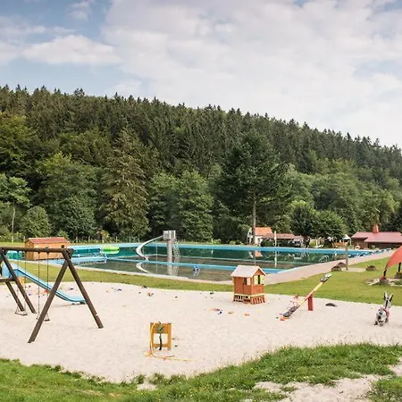 Ferienwohnungen.ruhla 아파트 *