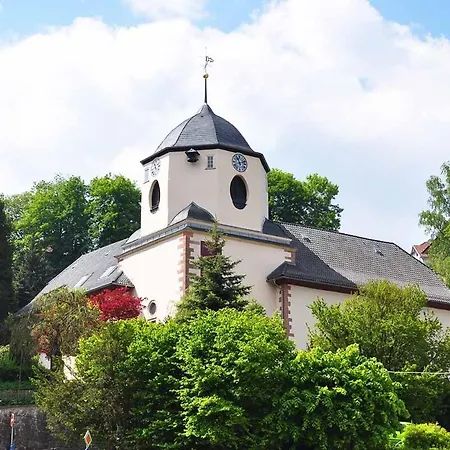 Ferienwohnungen.ruhla * ルーラ