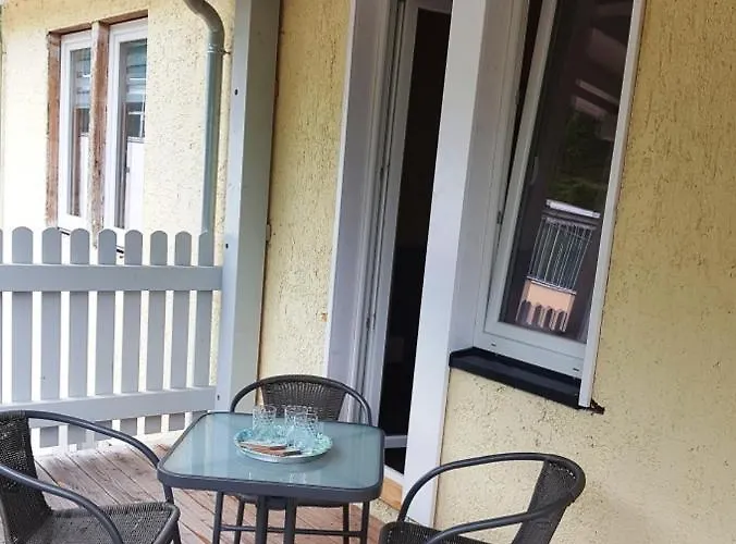 Ferienwohnungen.ruhla ルーラ